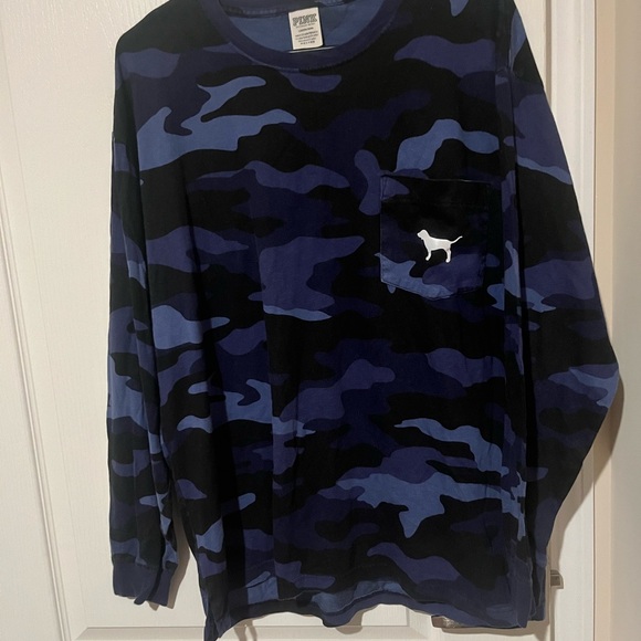 PINK Victoria's Secret Navy Camo Long Sleeve - Picture 1 of 2